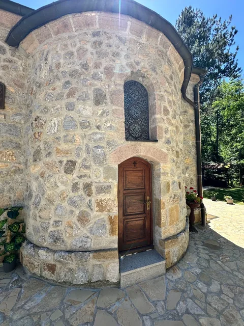Apsida crkve Manastira Jovanje