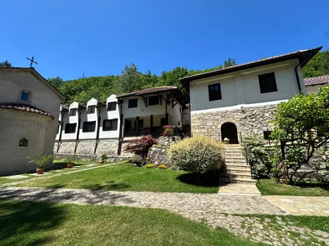 Manastir Nikolje — crkva i konak